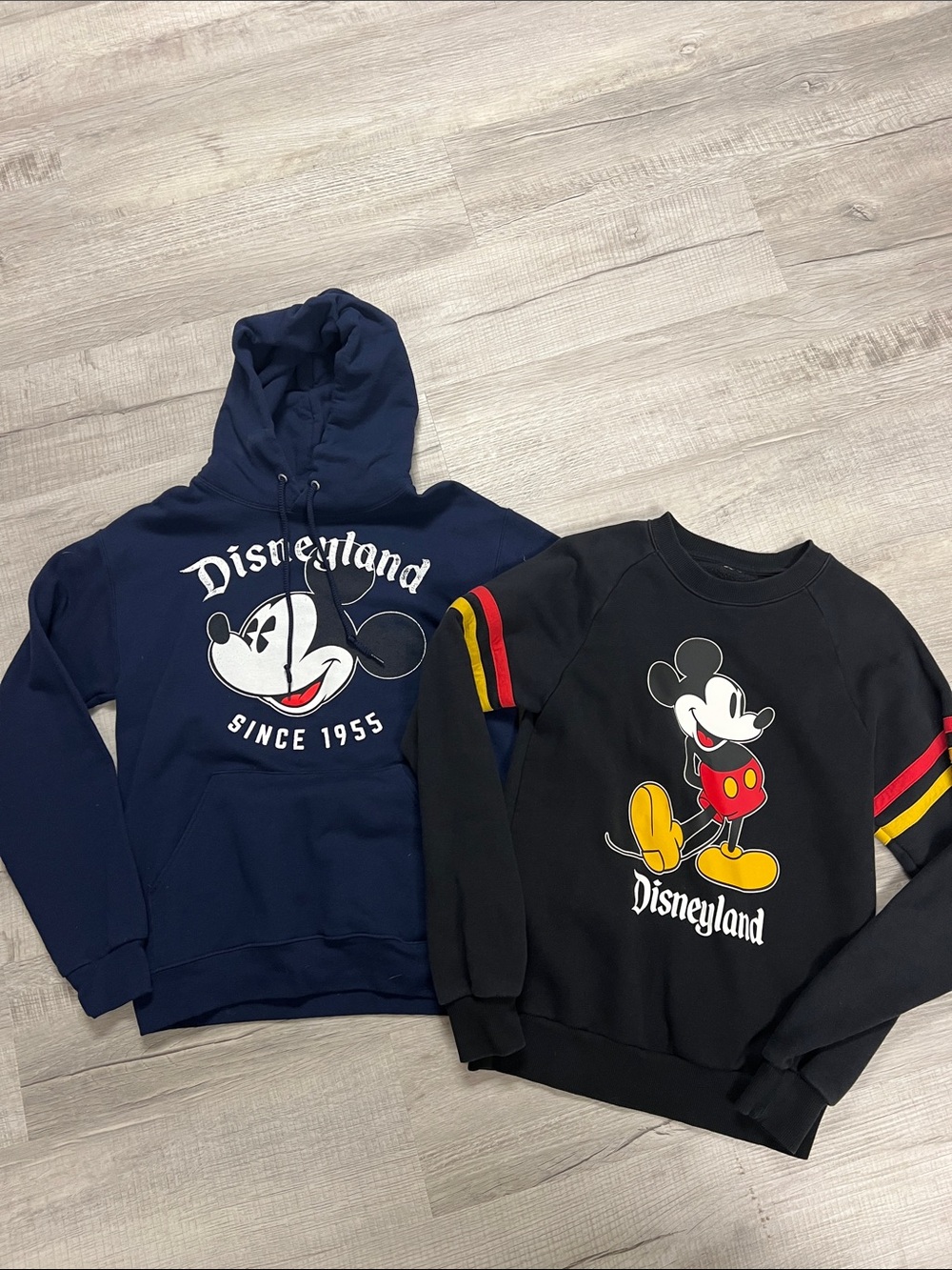 Disney unisex Navy Hoodie & Black Crewneck with Mickey Graphics sz Small
